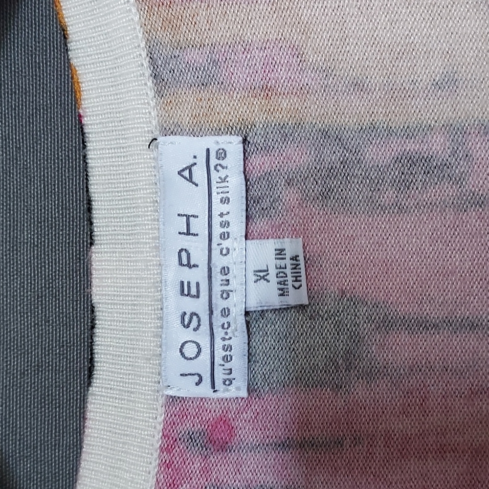 Sweater - Picture 2 of 4